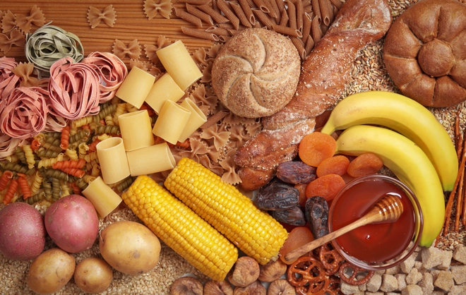 Phân biệt rõ giữa carbs tốt và carbs xấu để ăn sao cho không ảnh hưởng đến sức khỏe - Ảnh 2. Phân biệt rõ giữa carbs tốt và carbs xấu để ăn sao cho không ảnh hưởng đến sức khỏe - Ảnh 2.