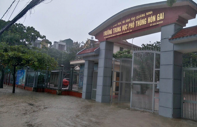 Học sinh tử vong bất thường tại sân trường ở Quảng Ninh - Ảnh 1.