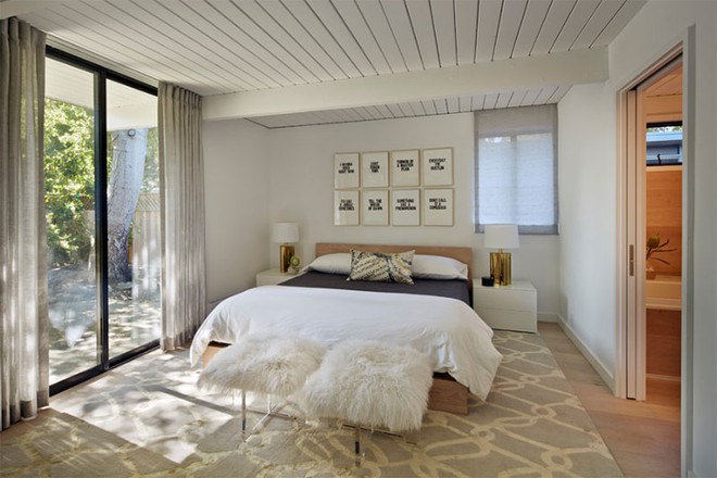 Thiết kế phòng ngủ theo phong cách Midcentury ấm áp đón đông về - Ảnh 2.