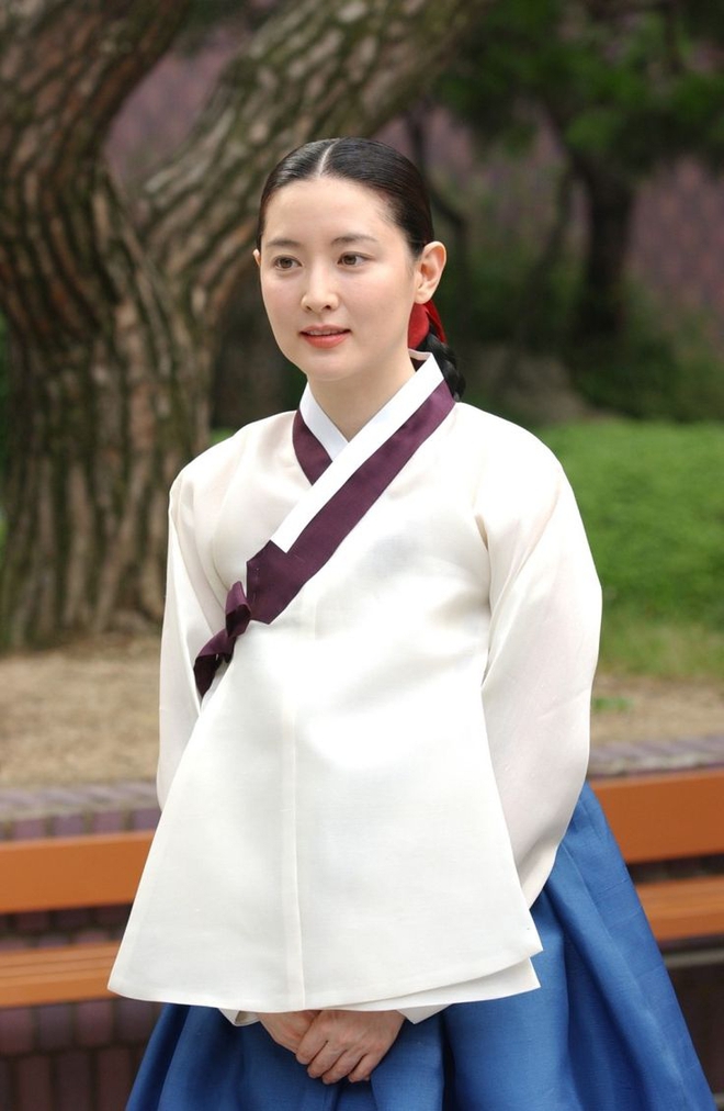 Dàn sao Nàng Dae Jang Geum sau 14 năm: Người vai chính viên mãn, kẻ vai phụ lận đận chưa thể tỏa sáng - Ảnh 2.
