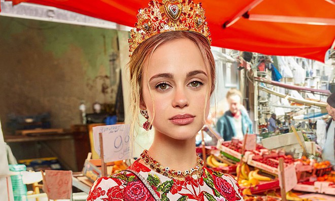 Amelia Windsor: Phong cách nổi loạn của nàng công chúa xinh đẹp nhất Hoàng gia Anh - Ảnh 4.