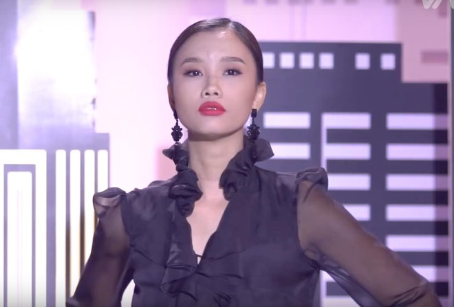 Lộ diện thí sinh The Look 2017 lớn tuổi hơn cả Phạm Hương, Minh Tú, Kỳ Duyên - Ảnh 3.