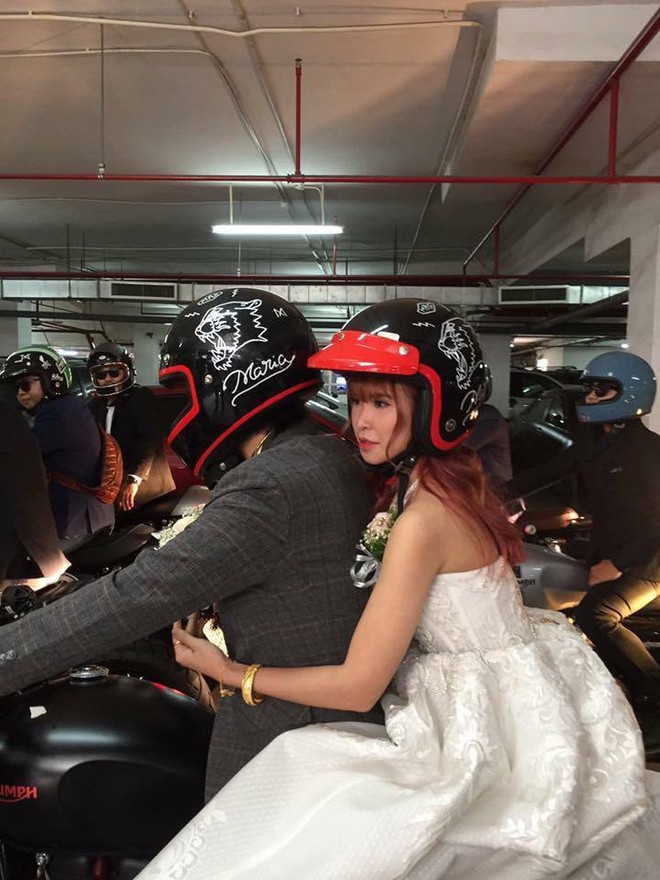 Kelvin Khánh cưỡi mô tô nghìn đô đón cô dâu Khởi My về dinh - Ảnh 1.