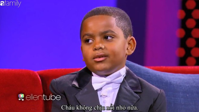 Cậu bé lém lĩnh kể chuyện chia tay bạn gái tại Little Big Shots khiến Ellen DeGeneres thích thú - Ảnh 3.