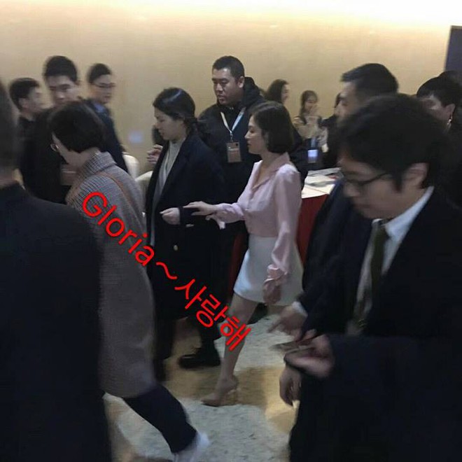 Vừa mới bị chê nhợt nhạt Song Hye Kyo đã tái xuất xinh đẹp, lộng lẫy thế này - Ảnh 6. Vừa mới bị chê nhợt nhạt Song Hye Kyo đã tái xuất xinh đẹp, lộng lẫy thế này - Ảnh 6.