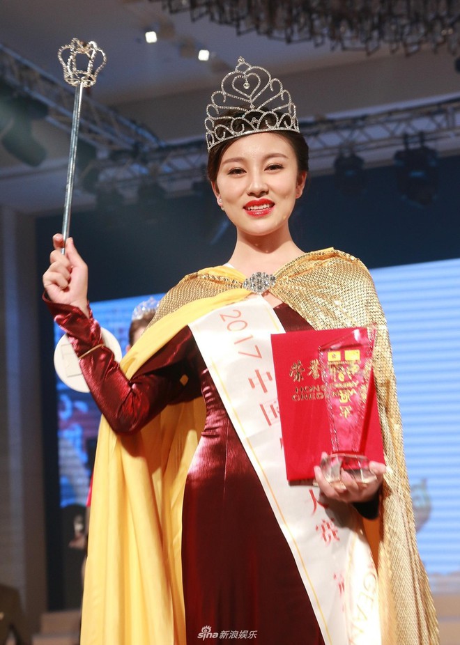 Vừa đăng quang, tân Hoa hậu Trung Quốc đã bị chỉ trích vì vừa già, vừa xấu - Ảnh 1.