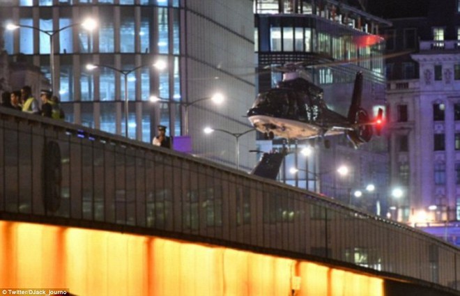 Hiện trường vụ tấn công liên hoàn khủng khiếp ở London - Ảnh 3.