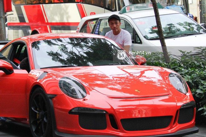 Cường Đô la - Đàm Thu Trang và Subeo đi chơi cuối tuần, nổi bật với siêu xe trên phố - Ảnh 4.