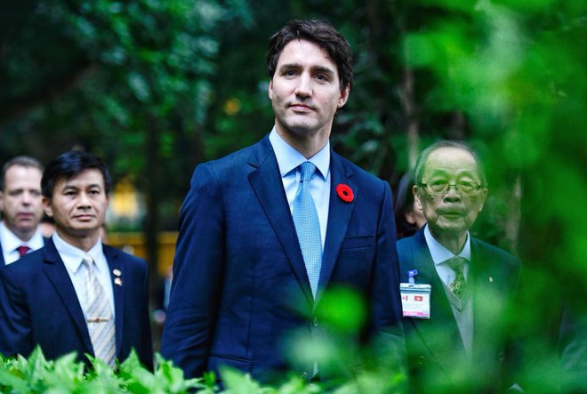 Nổi tiếng bởi vẻ điển trai lịch lãm, khi đặt chân tới Việt Nam, Thủ tướng Canada lại càng khiến mọi người phải trầm trồ - Ảnh 8.