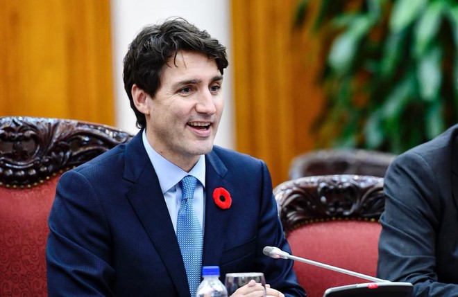 Nổi tiếng bởi vẻ điển trai lịch lãm, khi đặt chân tới Việt Nam, Thủ tướng Canada lại càng khiến mọi người phải trầm trồ - Ảnh 9.