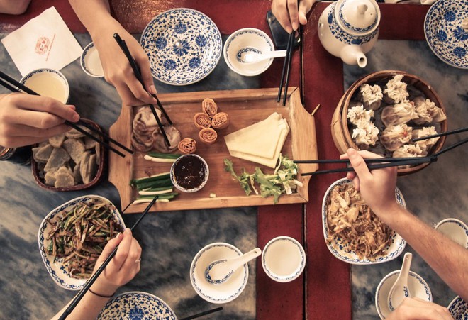 10 quy tắc ăn uống của người Nhật: cần tránh mắc phải kẻo bị coi là mất lịch sự - Ảnh 9.