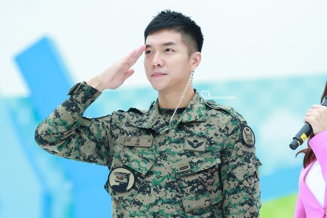 Lee Seung Gi: Chàng rể quốc dân hiếm có khó tìm, đốn tim từ em gái mộng mơ đến các bà nội trợ - Ảnh 9.