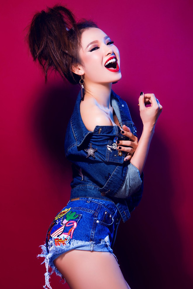 Vừa tái xuất, Phương Trinh Jolie đã khoe hình thể không thể nóng hơn - Ảnh 1. Vừa tái xuất, Phương Trinh Jolie đã khoe hình thể không thể nóng hơn - Ảnh 1.