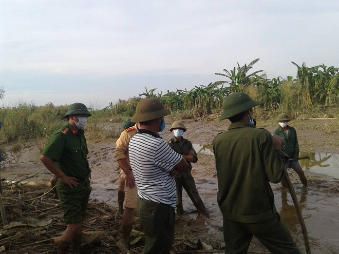 Vụ sập cầu Thia ở Yên Bái: Tìm thấy thêm 1 thi thể người đàn ông bị trôi xa 160km - Ảnh 1.