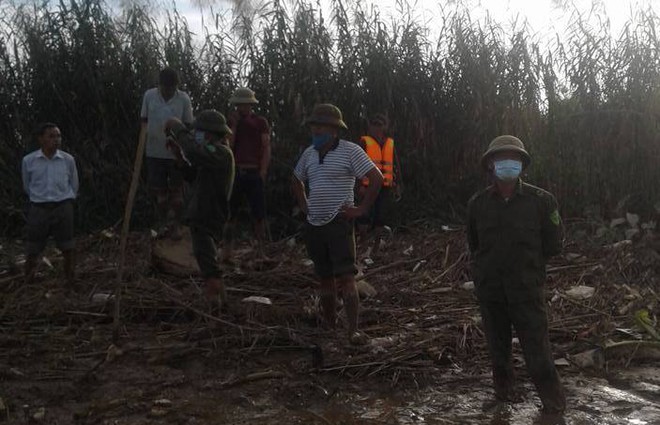 Vụ sập cầu Thia ở Yên Bái: Tìm thấy thêm 1 thi thể người đàn ông bị trôi xa 160km - Ảnh 3.