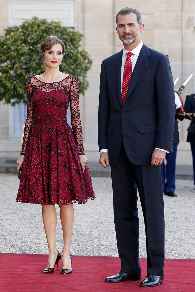 Vương quốc Anh có công nương Kate thì Tây Ban Nha có hoàng hậu Letizia, mặc đơn giản mà vẫn đẹp rạng ngời - Ảnh 21.