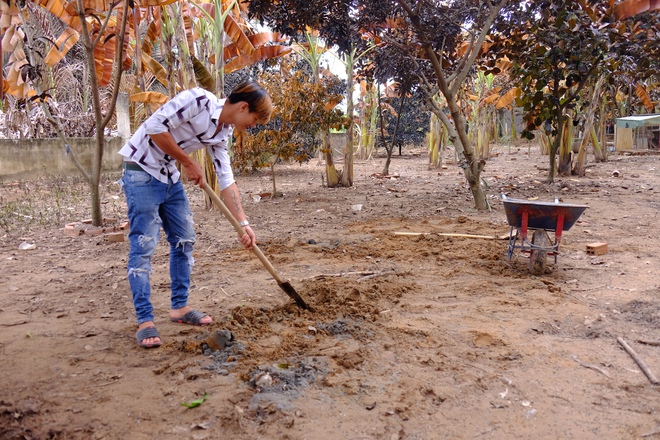 Thai phụ nôn ói ngất xỉu, hàng chục người bỏ nhà đi “ngủ bụi” sau vụ rò khí NH3 ở TP.HCM - Ảnh 5.