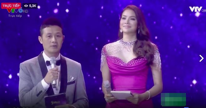 Làm MC trực tiếp Hoa hậu Hoàn vũ, Phạm Hương - Lệ Hằng bị chê bai không ngớt - Ảnh 2.