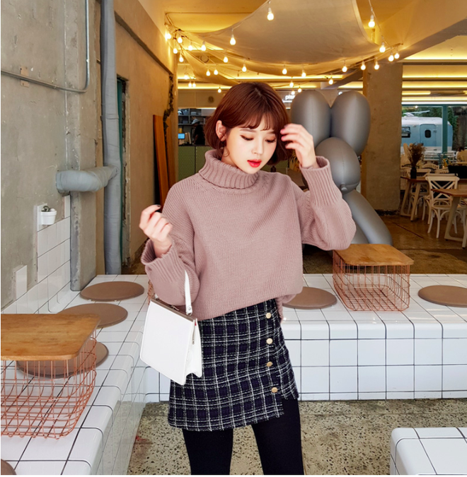 Lên đồ ấm áp cho ngày trời lạnh tăng cường với 4 kiểu chân váy chuyên dụng của mùa đông - Ảnh 18. Lên đồ ấm áp cho ngày trời lạnh tăng cường với 4 kiểu chân váy chuyên dụng của mùa đông - Ảnh 18.