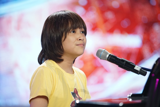 Miu Lê nhảy nhót, phấn khích ngồi bệt xuống sàn vì thí sinh Idol Kids - Ảnh 7. Miu Lê nhảy nhót, phấn khích ngồi bệt xuống sàn vì thí sinh Idol Kids - Ảnh 7.