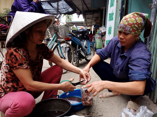 Đột kíchnơi phụ nữ, trẻ nhỏ thích ăn thịt chuột hơn thịt gà giữa Hà Nội - Ảnh 10.