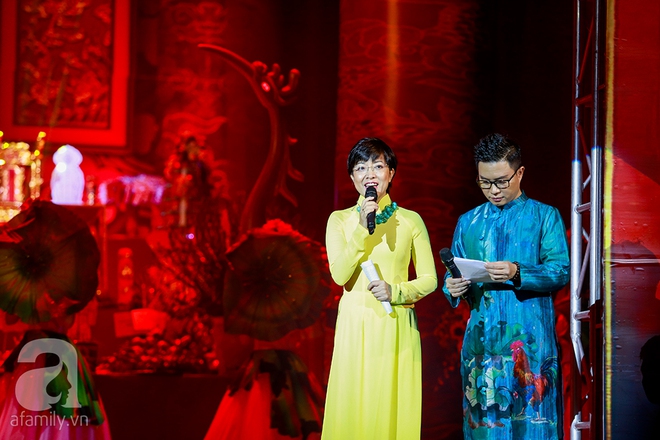 Các nghệ sỹ nổi tiếng miền Bắc xúng xinh váy áo rưng rưng xúc động trong lễ giỗ Tổ sân khấu - Ảnh 13.