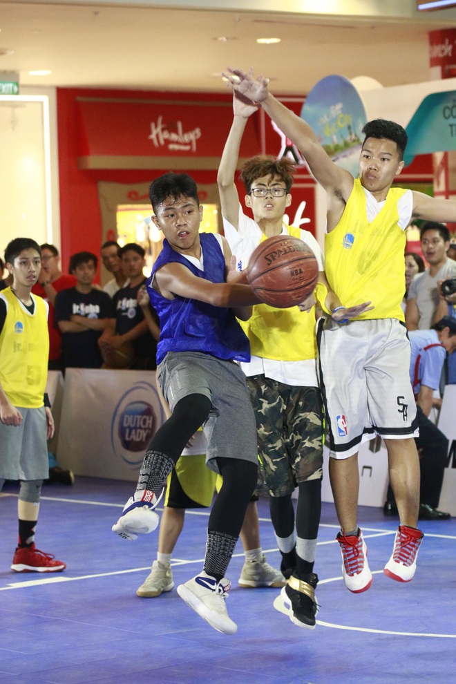 Hơn 5.000 trẻ em Việt Nam tham gia hội trại bóng rổ nhà nghề Mỹ miễn phí - Ảnh 5.