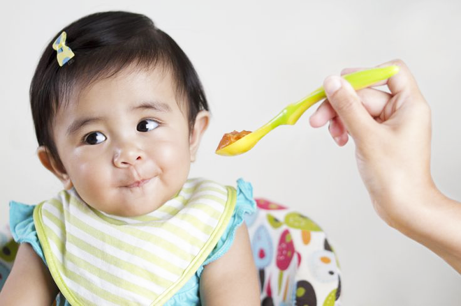 Cứ tưởng con quấy khóc, nôn ói vì lười ăn, ai ngờ nó là dấu hiệu cho căn bệnh nên cảnh giác cao độ này - Ảnh 4.