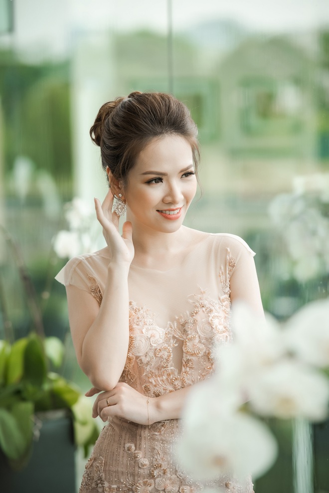 Hoa hậu Đặng Thu Thảo thu hút mọi ánh nhìn sau thời gian ít xuất hiện - Ảnh 9.