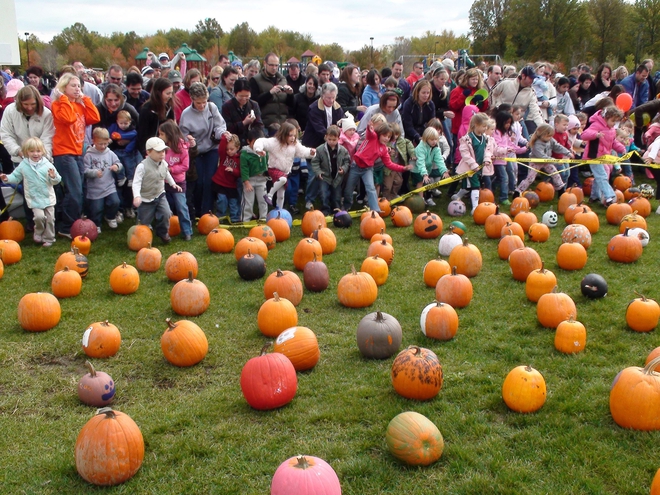 13 tr&ograve; chơi Halloween kỳ cục, h&agrave;i hước, ma mị d&agrave;nh cho cả gia đ&igrave;nh trong ng&agrave;y lễ hội ma quỷ 31/10 - Ảnh 3.