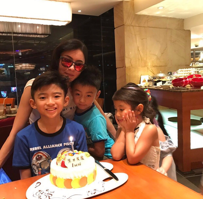 Trương Bá Chi tổ chức sinh nhật cho con trai, đáp lại tin đồn hận Vương Phi - Ảnh 2.