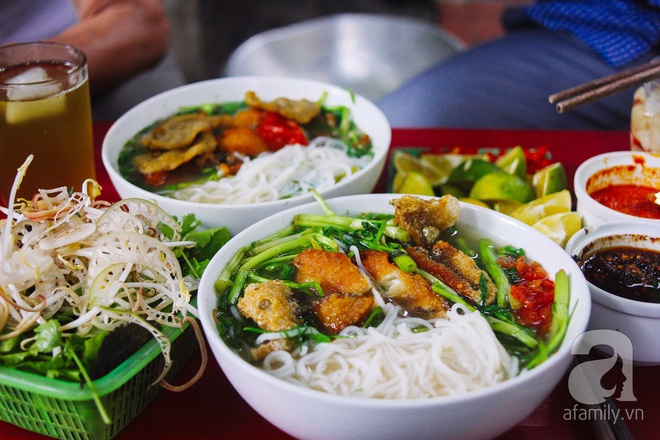 5 quán bún cá ở Hà Nội ngon đến mức, ăn một lần là mê ngay tắp lự - Ảnh 1.
