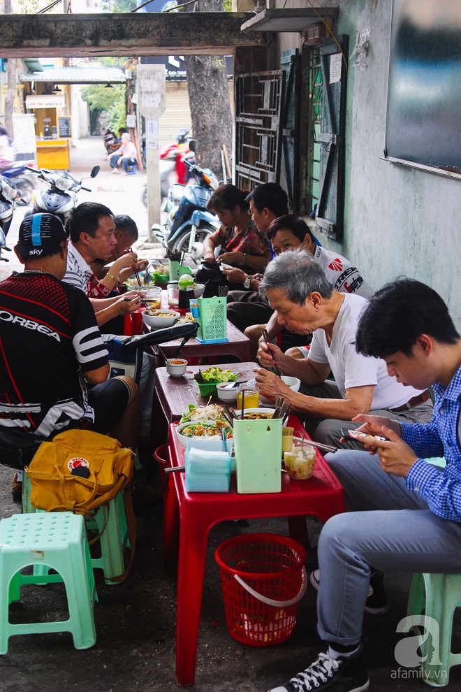 5 quán bún cá ở Hà Nội ngon đến mức, ăn một lần là mê ngay tắp lự - Ảnh 2.
