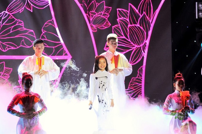 Việt Hương “chế giễu” ngoại hình của Quang Lê trên sân khấu Thử tài siêu nhí - Ảnh 10.