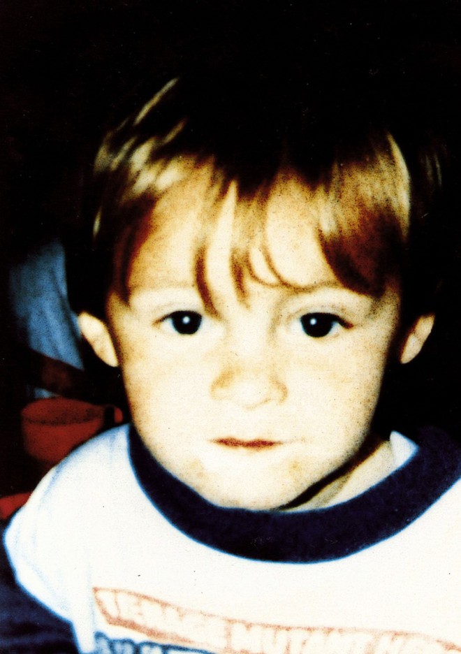 Vụ án chấn động nước Anh: Hai kẻ sát nhân mới 10 tuổi tra tấn, giết hại bé trai 3 tuổi và nỗi day dứt của bà mẹ vì rời mắt khỏi con chỉ 1 phút - Ảnh 1.