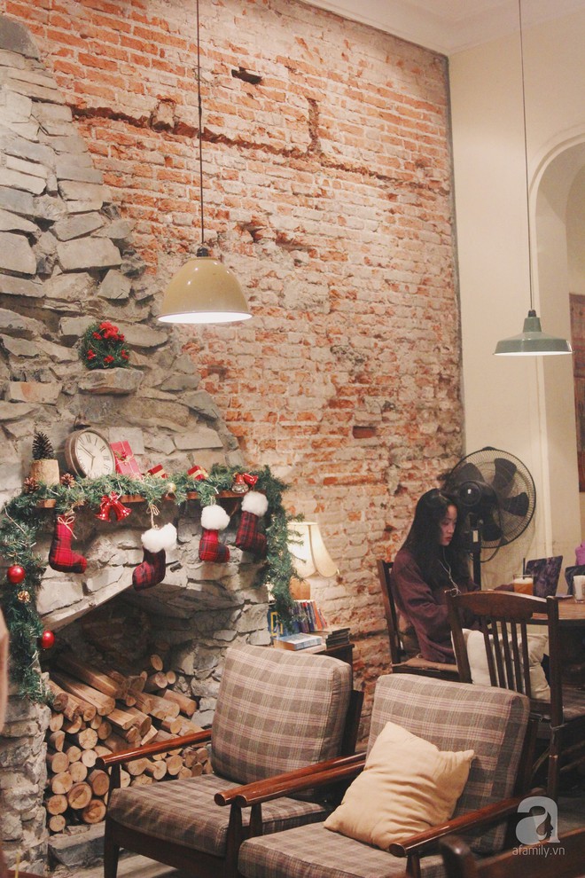 5 quán cafe vừa ấm cúng, vừa đẹp long lanh nên đến ngay trong mùa Giáng sinh - Ảnh 2.