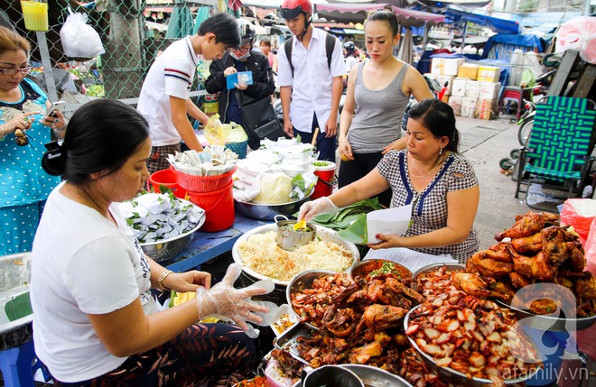 CNN lên list 10 món ăn đường phố siêu phổ biến lại ngon nức tiếng của Việt Nam - Ảnh 8.