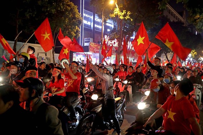 Thủ tướng yêu cầu đảm bảo tuyệt đối an toàn cho nhân dân cổ vũ, đón tiếp, chúc mừng đội tuyển U23 Việt Nam - Ảnh 1.