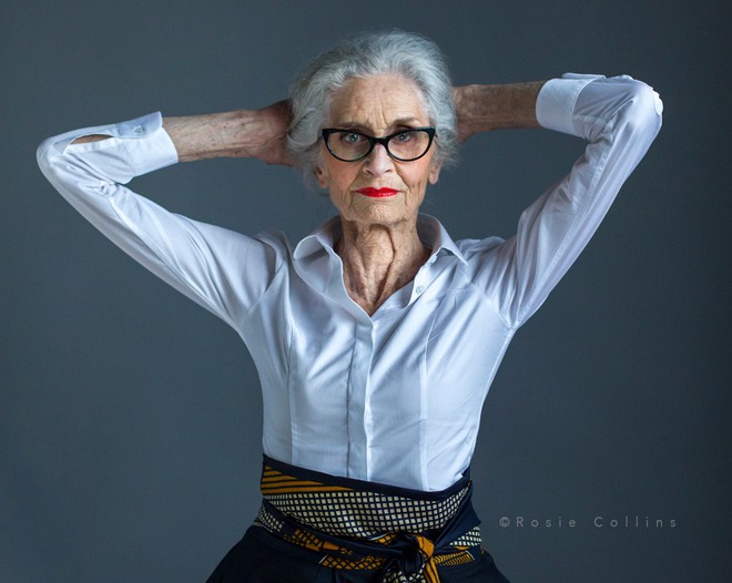 Siêu mẫu lớn tuổi nhất thế giới Daphne Self: 89 tuổi vẫn tự tin trở thành gương mặt quảng bá cho hãng mỹ phẩm - Ảnh 7.