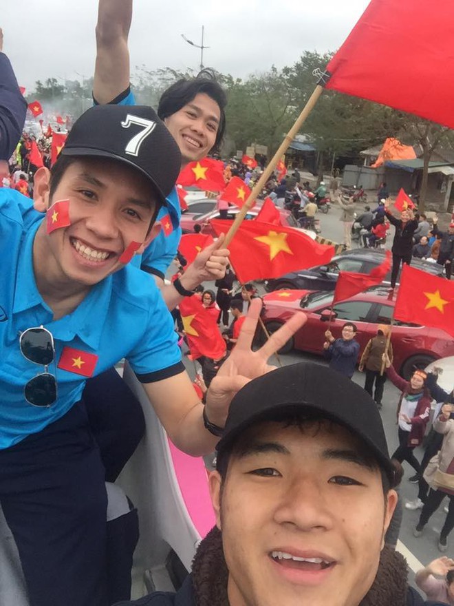 Những chia sẻ đầu tiên trên MXH của các cầu thủ U23 khi đặt chân trở về Việt Nam - Ảnh 3.