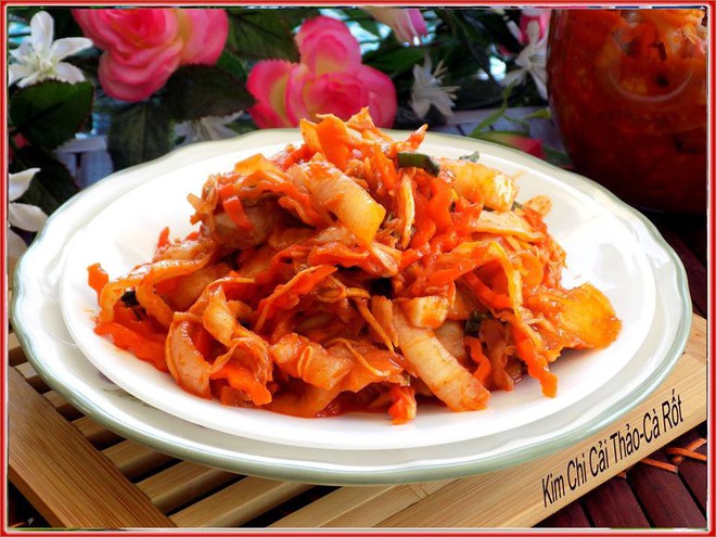 Cách làm kim chi cải thảo cà rốt thuần Việt giòn ngon  - Ảnh 1.