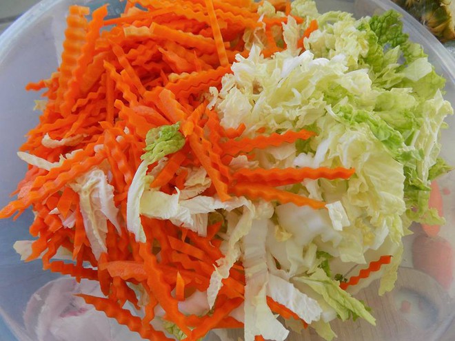 Cách làm kim chi cải thảo cà rốt thuần Việt giòn ngon  - Ảnh 3.