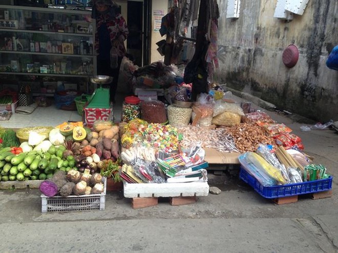 Bánh kẹo, mứt tết ba không đổ bộ chợ Sài Gòn  - Ảnh 8.