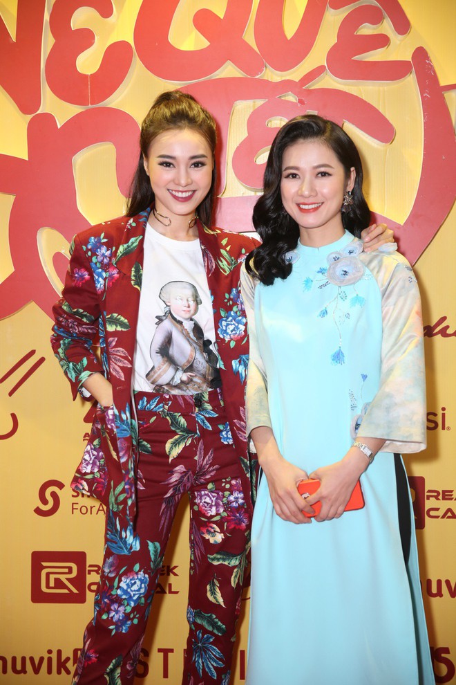 Ngô Thanh Vân đưa bố mẹ đến xem phim Tết do chính cô thủ vai - Ảnh 13.