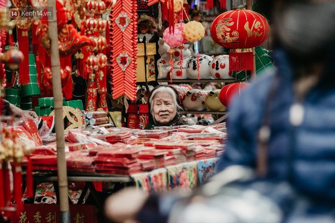 Chùm ảnh: Ghé thăm chợ hoa truyền thống lâu đời nhất Hà Nội - cả năm chỉ họp đúng một phiên duy nhất - Ảnh 11.