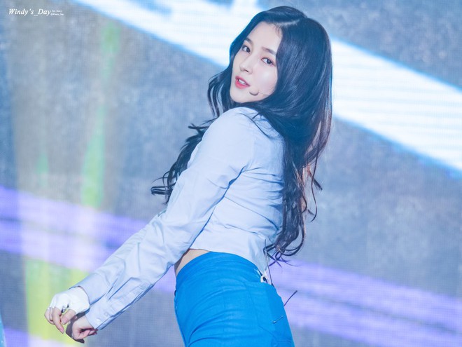 Bất chấp trời lạnh, loạt idol Hàn vẫn sexy hết tầm trên các sân khấu cuối năm - Ảnh 5.