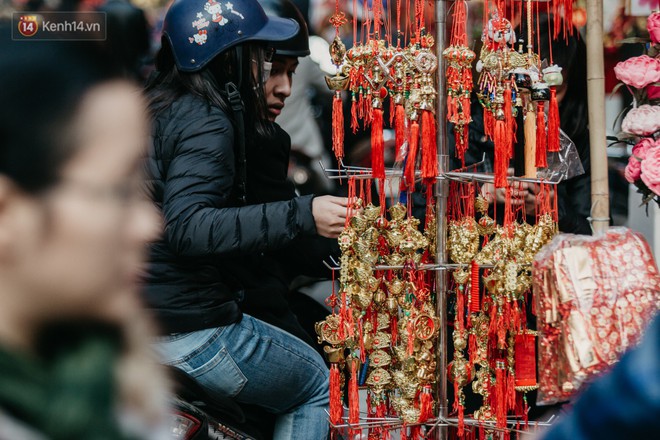 Chùm ảnh: Ghé thăm chợ hoa truyền thống lâu đời nhất Hà Nội - cả năm chỉ họp đúng một phiên duy nhất - Ảnh 10.