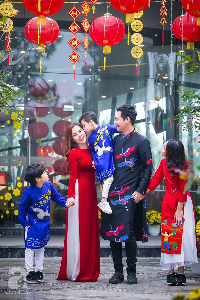 Hạnh phúc ngọt ngào của gia đình MC Phan Anh trong ngày đầu năm mới - Ảnh 3.