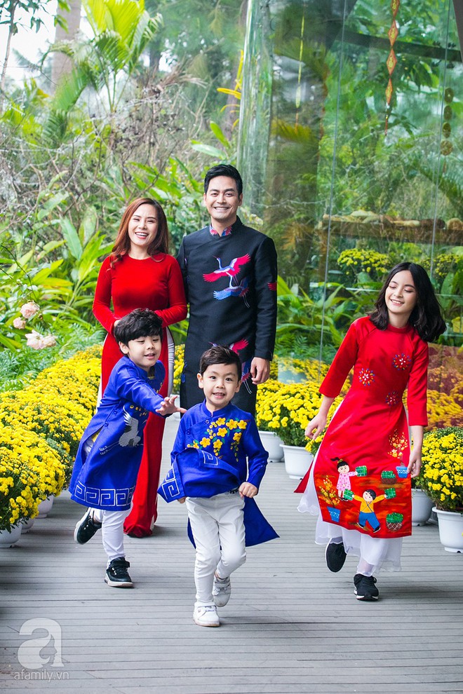 Hạnh phúc ngọt ngào của gia đình MC Phan Anh trong ngày đầu năm mới - Ảnh 6.