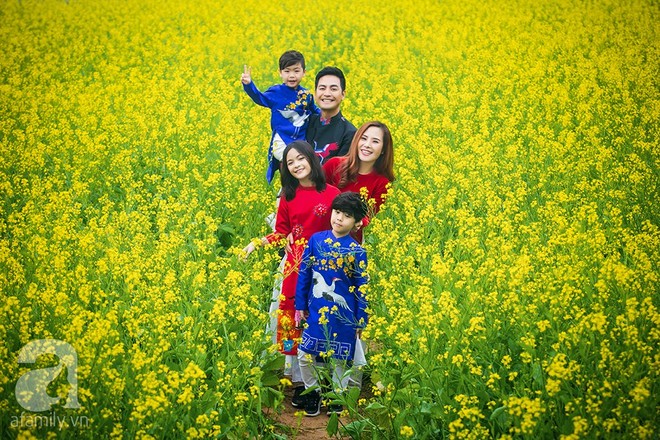 Hạnh phúc ngọt ngào của gia đình MC Phan Anh trong ngày đầu năm mới - Ảnh 8.